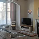 27 Princess Royal - 1st Floor 3 Bed 斯卡伯勒