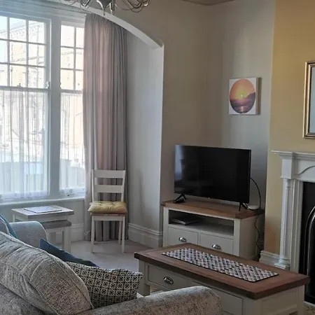 27 Princess Royal - 1st Floor 3 Bed 스카버러