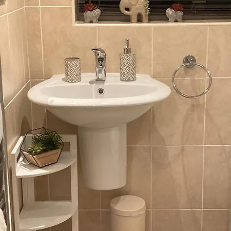 27 Princess Royal - 1st Floor 3 Bed Scarborough