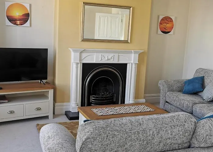 شقة 27 Princess Royal - 1st Floor 3 Bed *