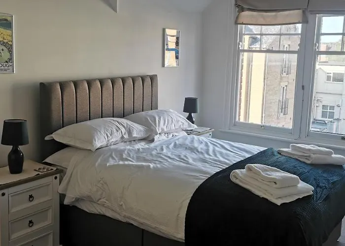 27 Princess Royal - 1st Floor 3 Bed