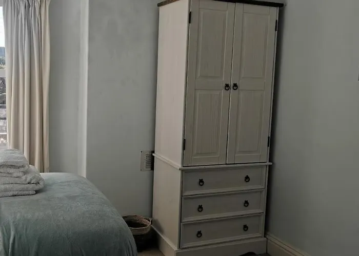 27 Princess Royal - 1st Floor 3 Bed *